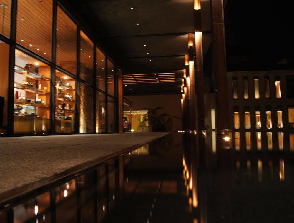 The Lalu Hotel Yuchi Extérieur photo